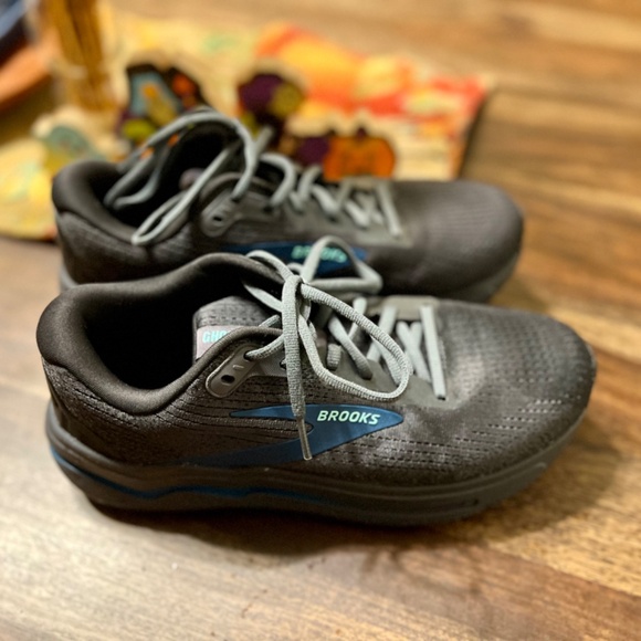 Brooks Ghost Max 2 Mens Size 8 Wide (2E) - Picture 3 of 5